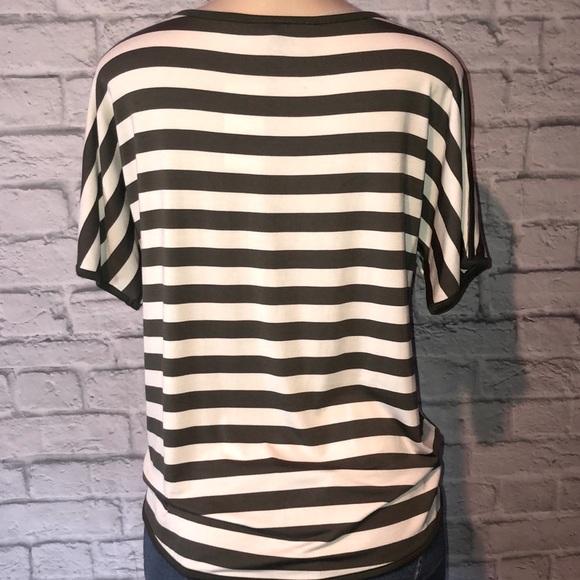 Cable & Gauge Front Tie Green & White Tee - Picture 5 of 8